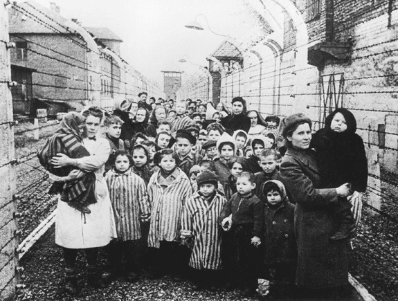 Liberated children in the Auschwitz concentration camp in January 1945. (Wikimedia Commons) Liberated children in the Auschwitz concentration camp in January 1945. (Wikimedia Commons)